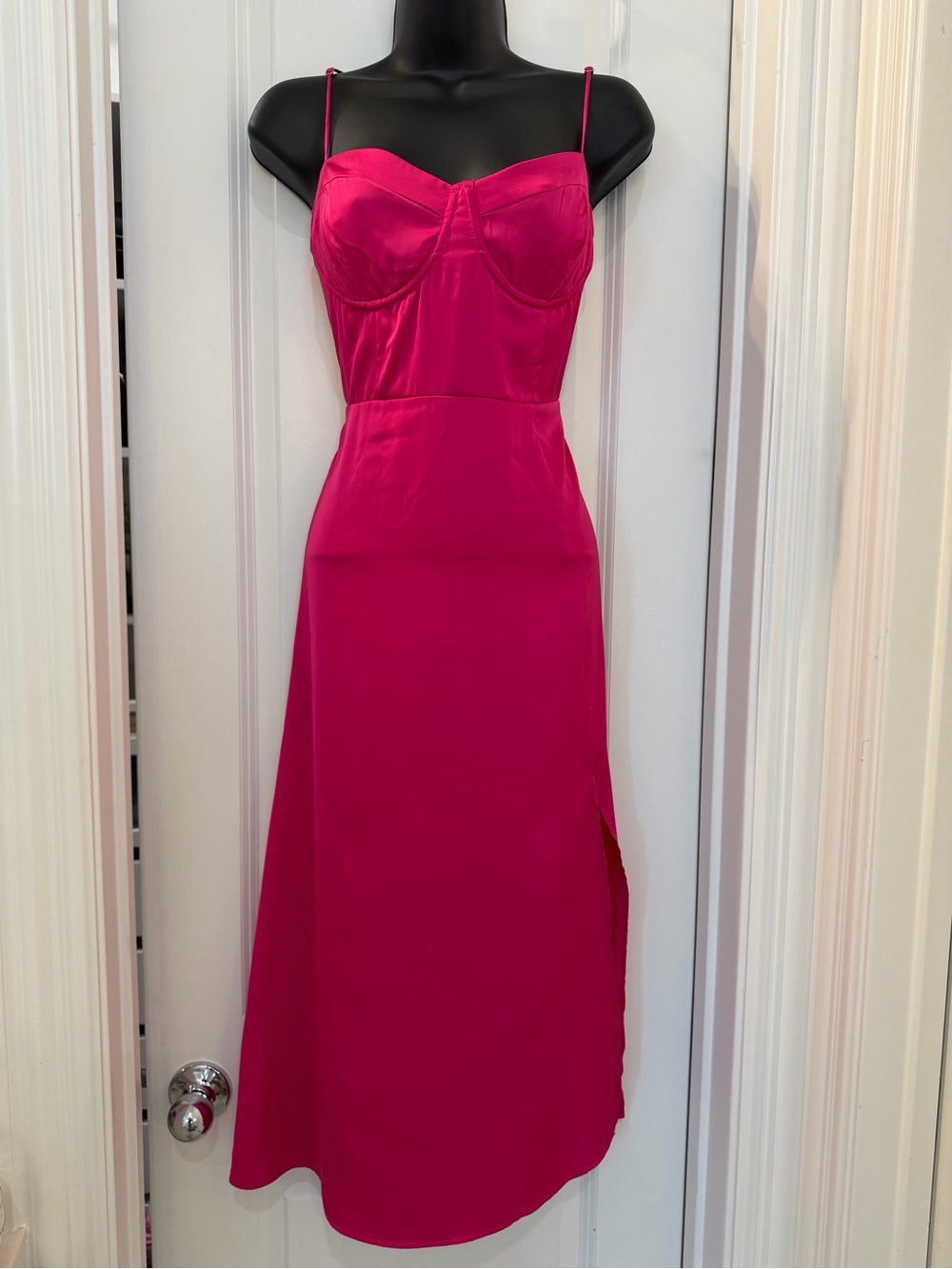 ASTR The Label Bailey Fuchsia Satin Bustier Midi Dress L